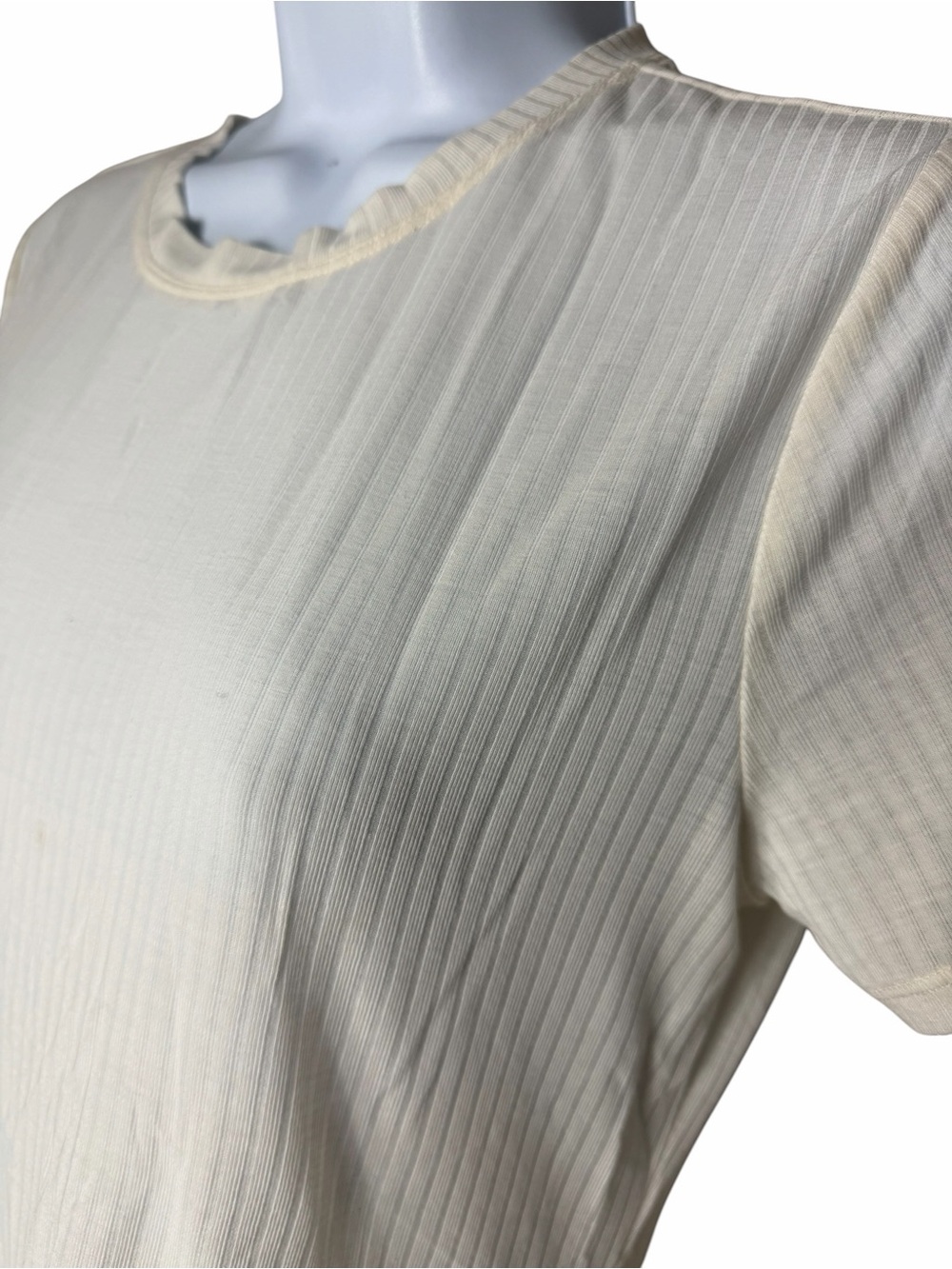 Alo Yoga Ribbed Sea Coast Short Sleeve Tee Athletic Crew Neck Size XS Ivory - Picture 3 of 6